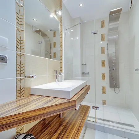 Apartment Nad Lomniczka-1 By Interhome